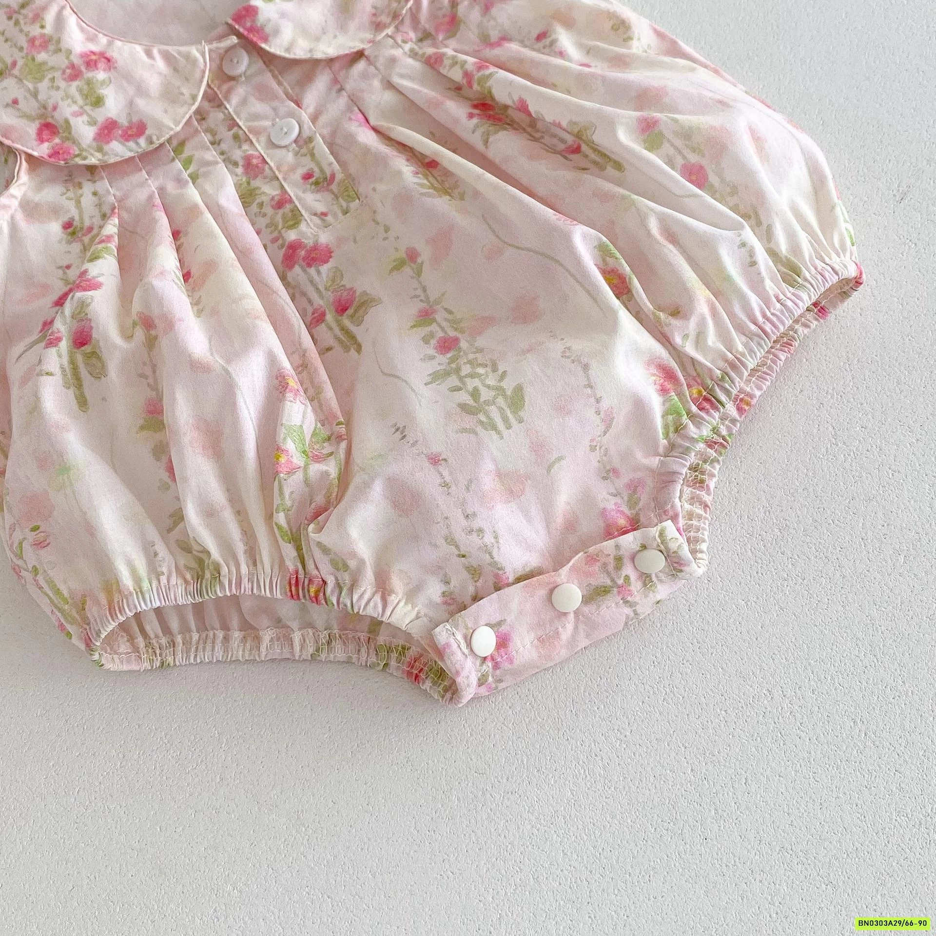 BODY HOA SÁT NÁCH CỔ SEN