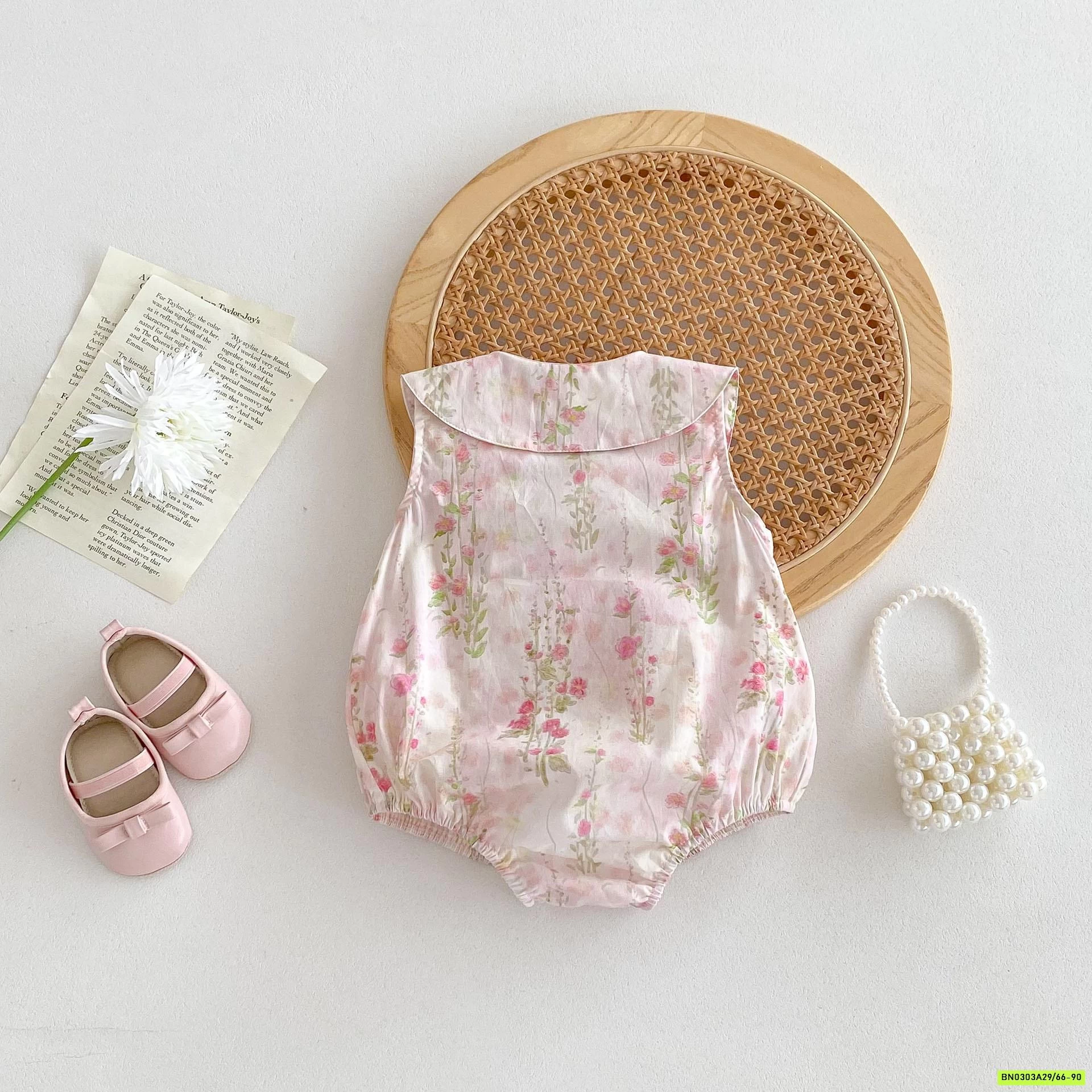 BODY HOA SÁT NÁCH CỔ SEN