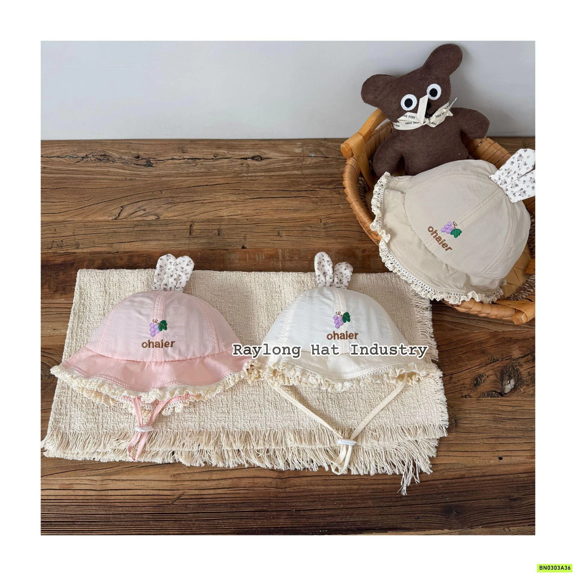 MŨ BÈO TAI THỎ VIỀN REN DỄ THƯƠNG