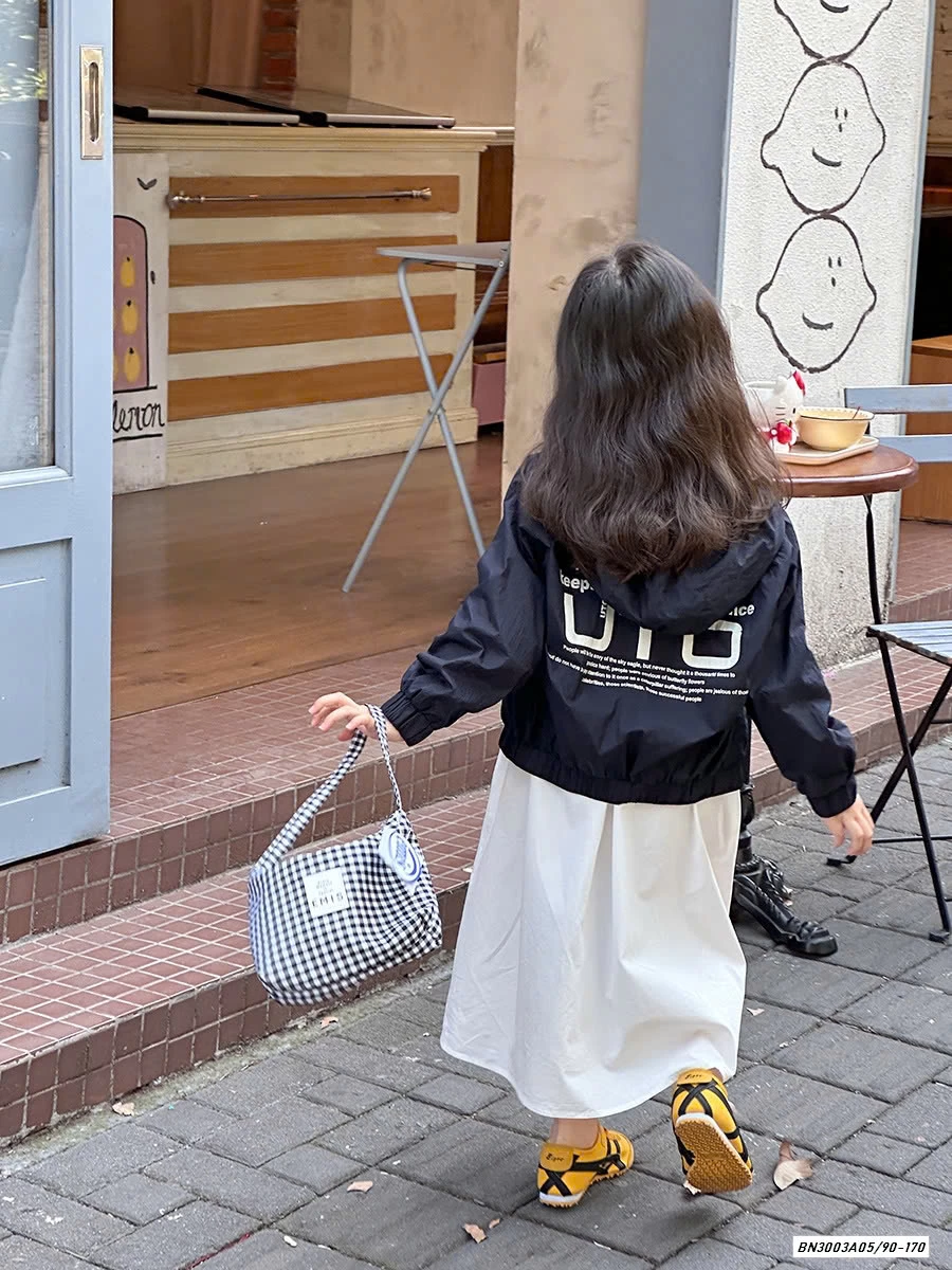 KHOÁC GIÓ CHỐNG NẮNG 25B048 AMBB