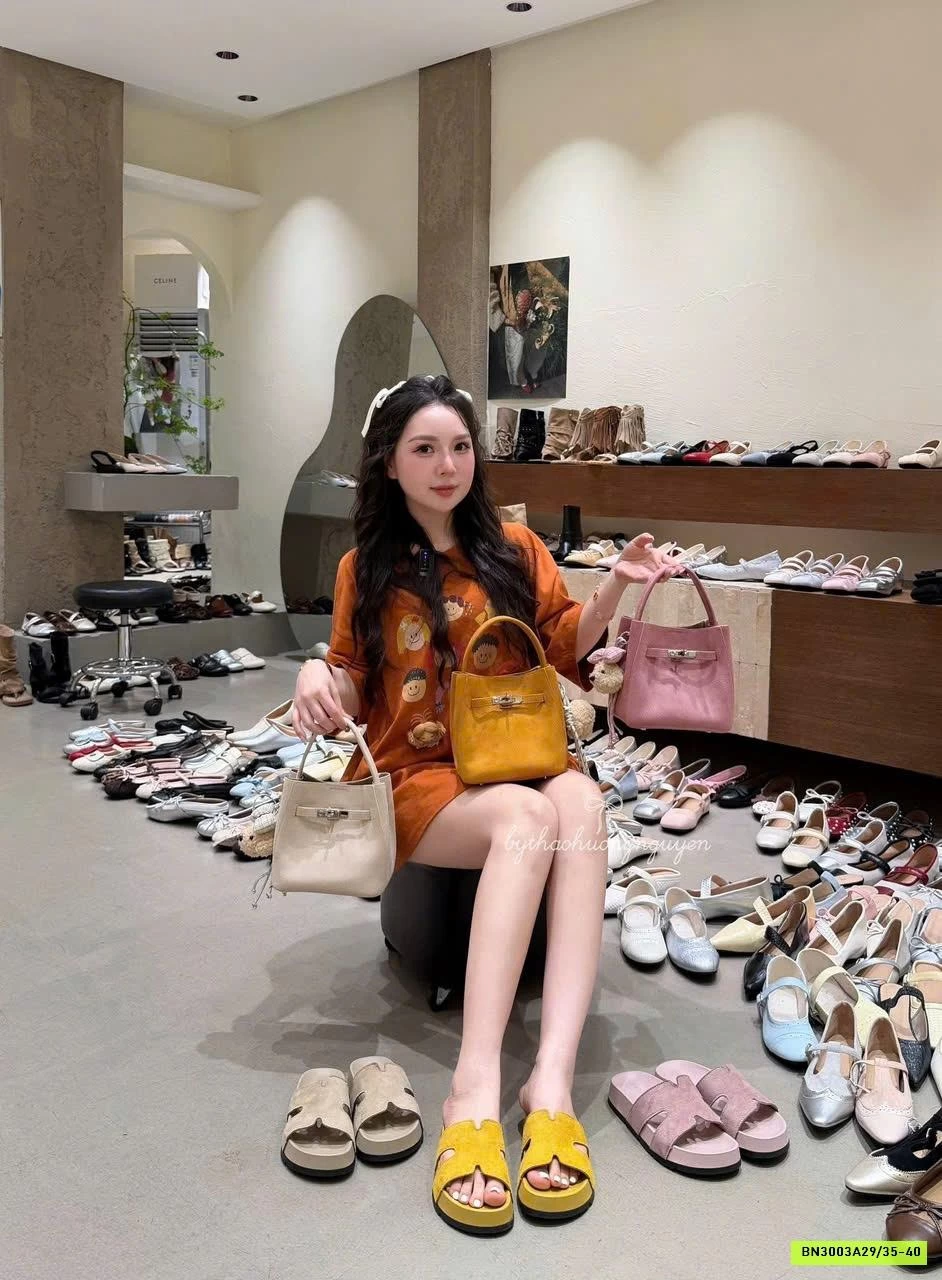 DÉP LÊ QUAI CHỮ H