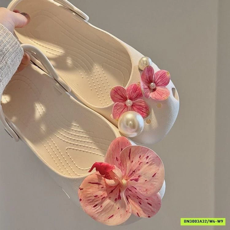 CROCS BỆT GẮN CHARM