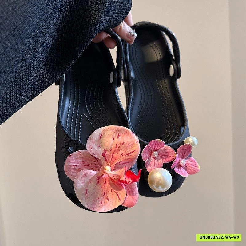 CROCS BỆT GẮN CHARM