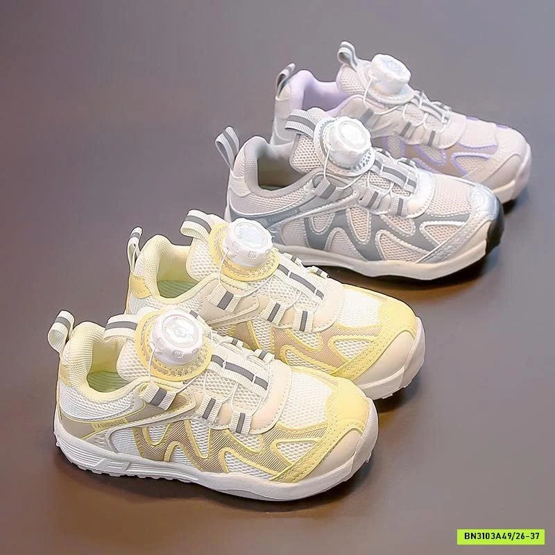 GIÀY THỂ THAO THÔNG HƠI KHÓA XOAY