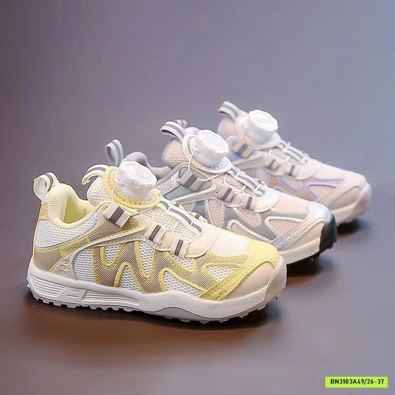 GIÀY THỂ THAO THÔNG HƠI KHÓA XOAY