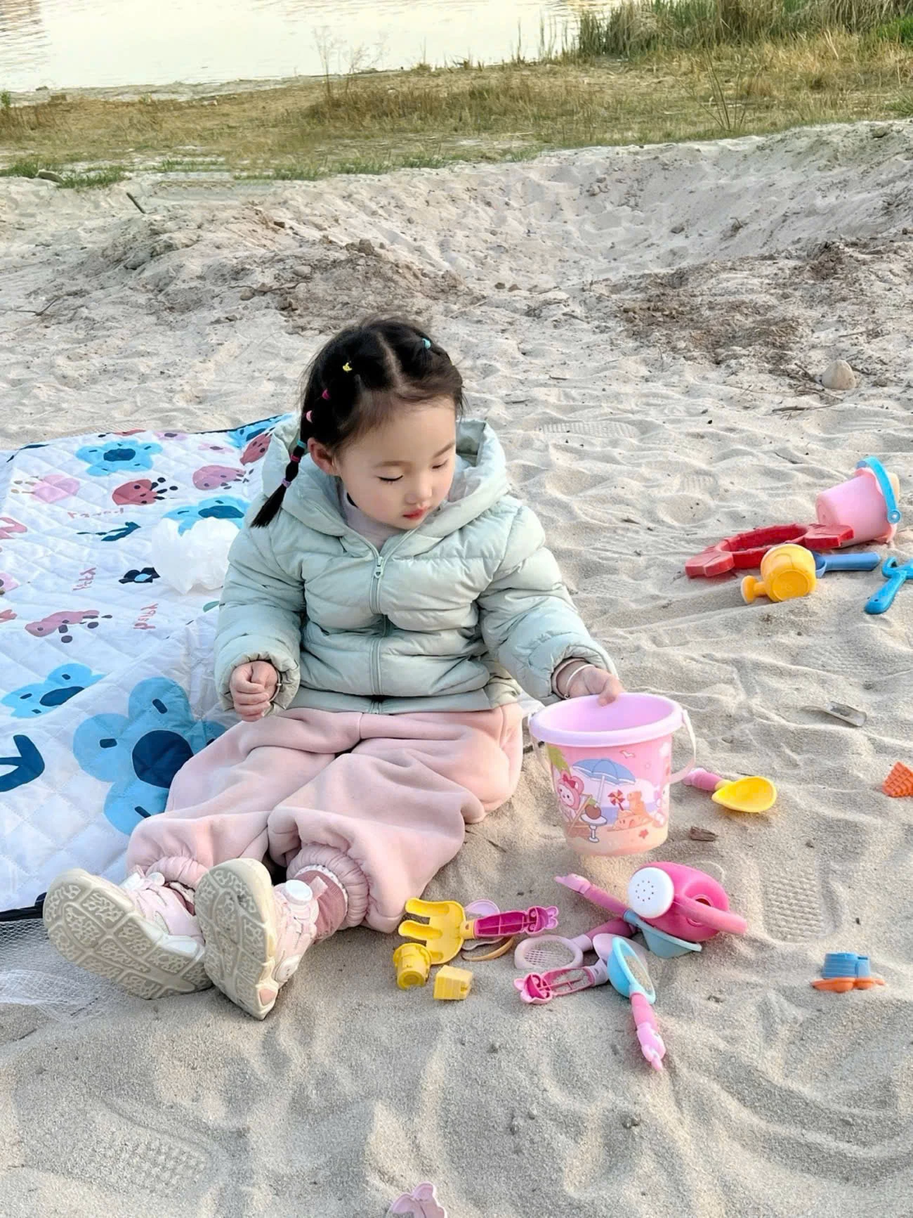 BỘ XÚC CÁT MEDOLY 30 CHI TIẾT