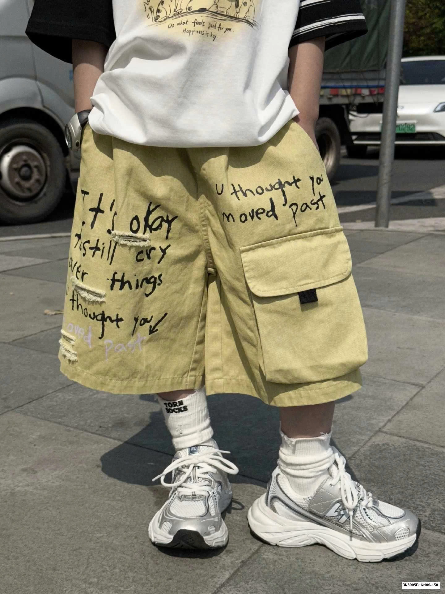 SET QUẦN VÀNG IN CHỮ MIX ÁO THUN PHỐI MÀU TAY