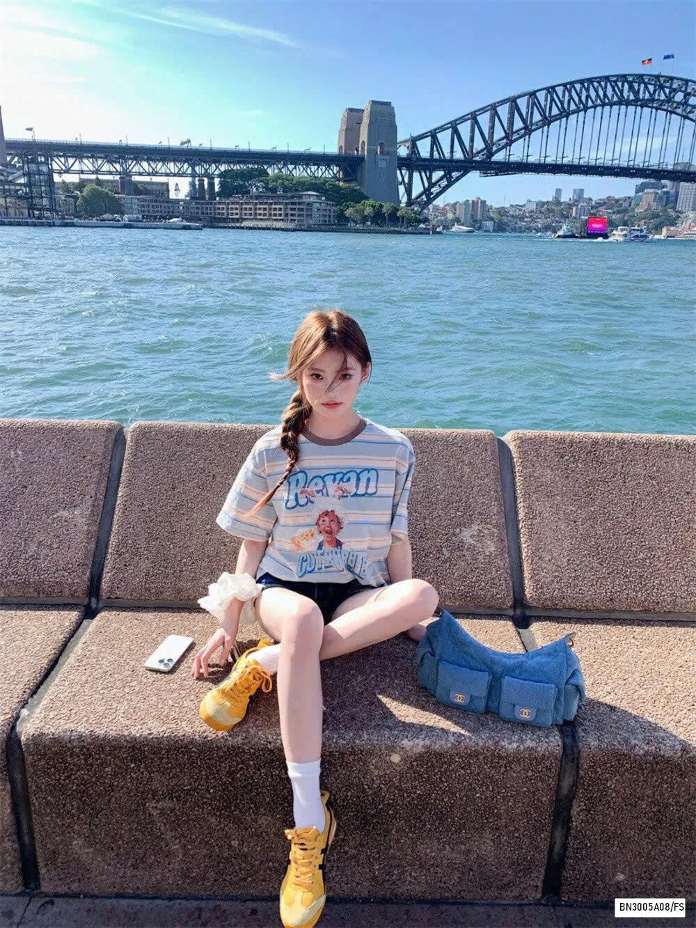 ÁO THUN KẺ XANH IN HÌNH WG.WE