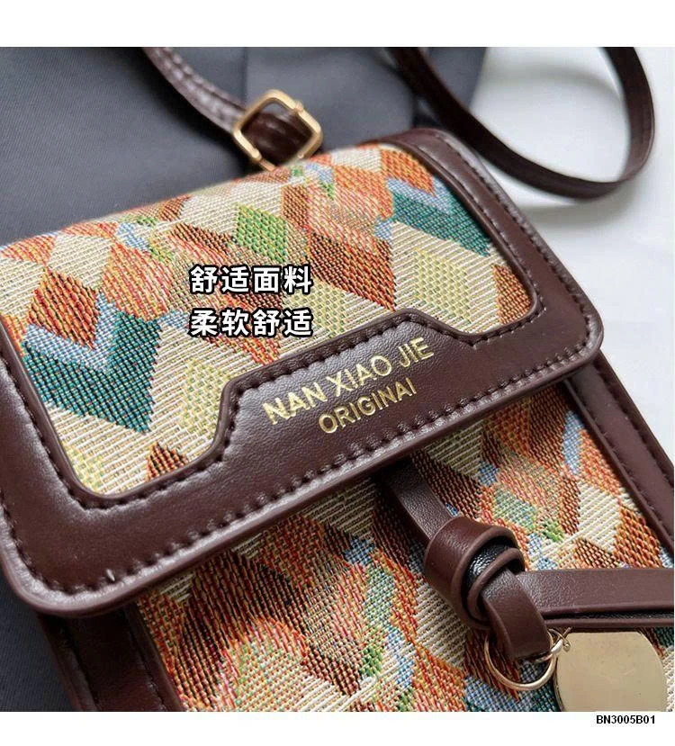 TÚI ĐEO VAI HỌA TIẾT THỔ CẨM CHO NỮ