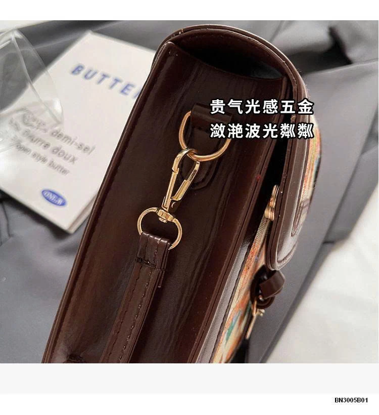 TÚI ĐEO VAI HỌA TIẾT THỔ CẨM CHO NỮ