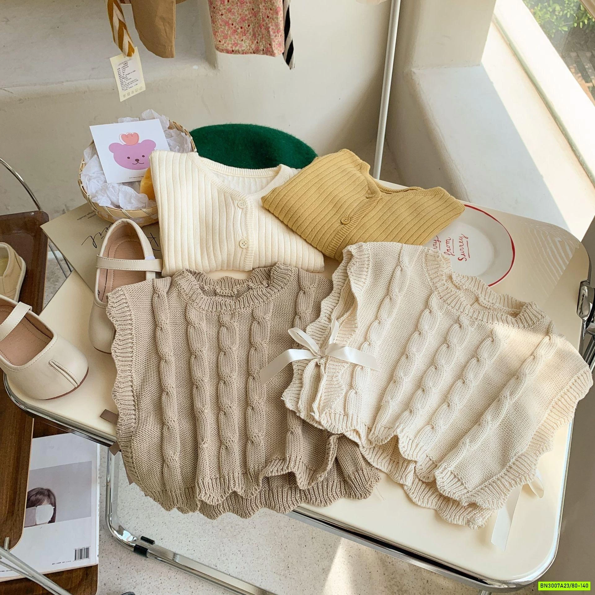 GILE LEN BUỘC NƠ BÊN HÔNG