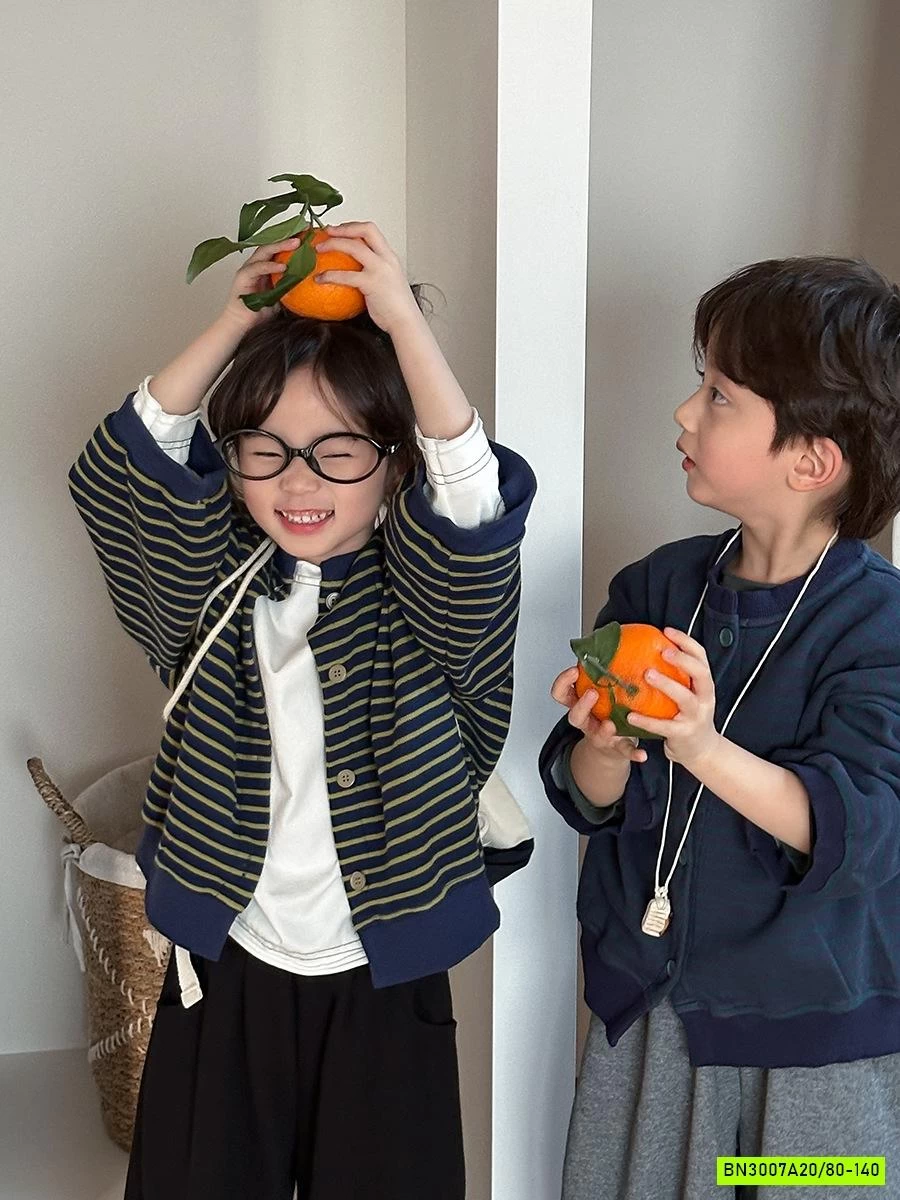 KHOÁC NỈ KẺ CỔ TRÒN