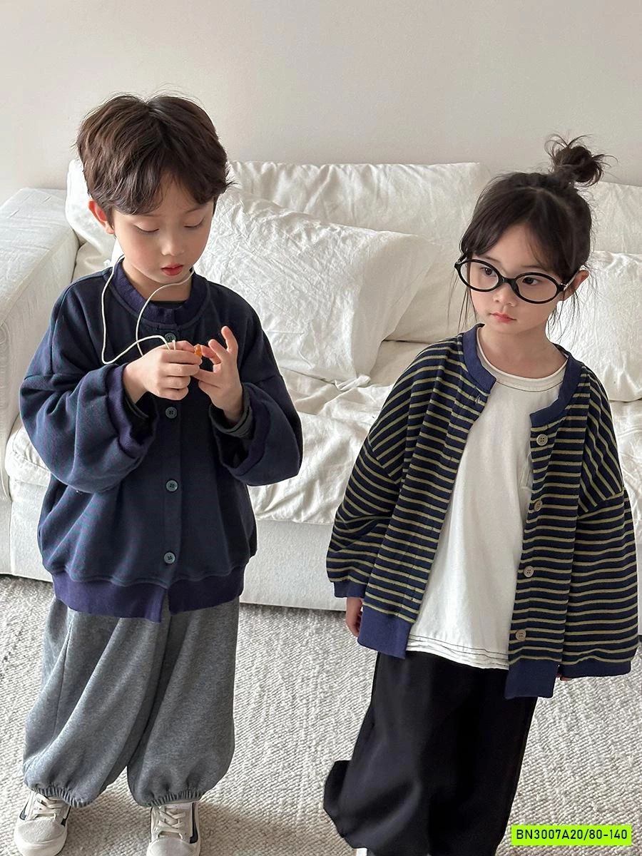 KHOÁC NỈ KẺ CỔ TRÒN