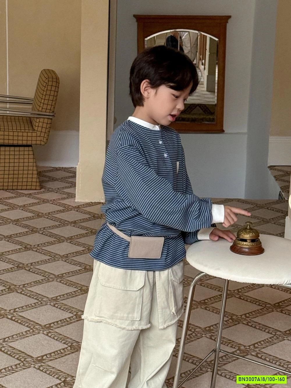 ÁO NỈ XANH KẺ CỔ TRỤ