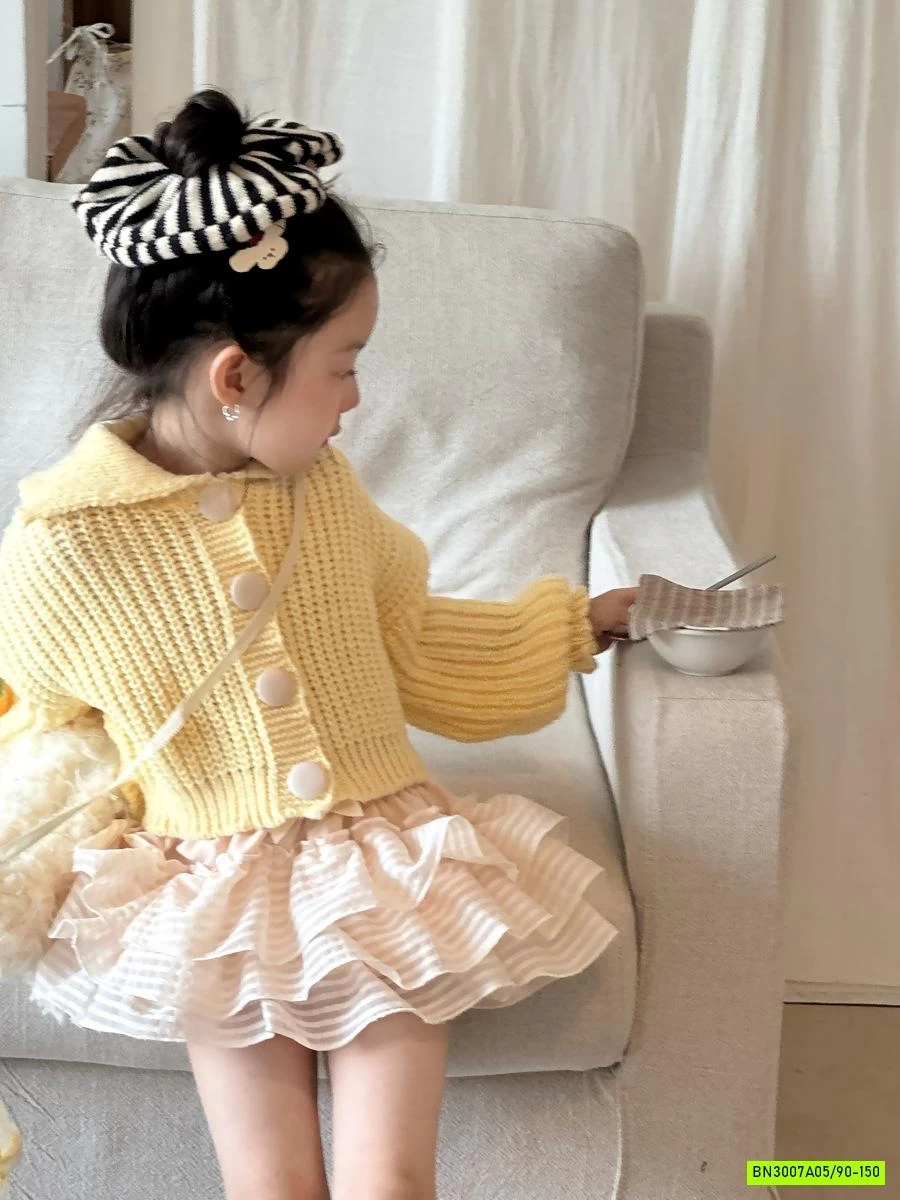 KHOÁC LEN VÀNG MIX QUẦN VÁY BÍ