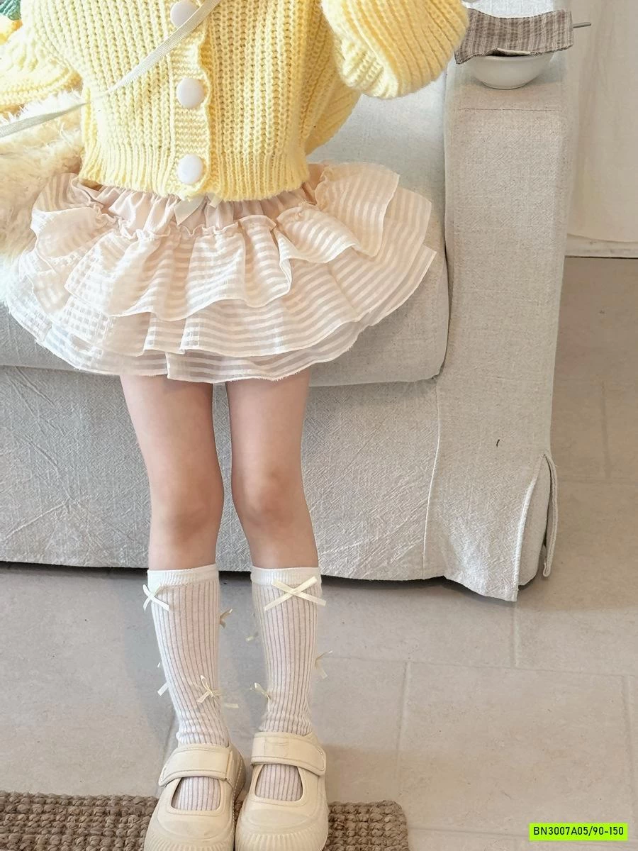 KHOÁC LEN VÀNG MIX QUẦN VÁY BÍ