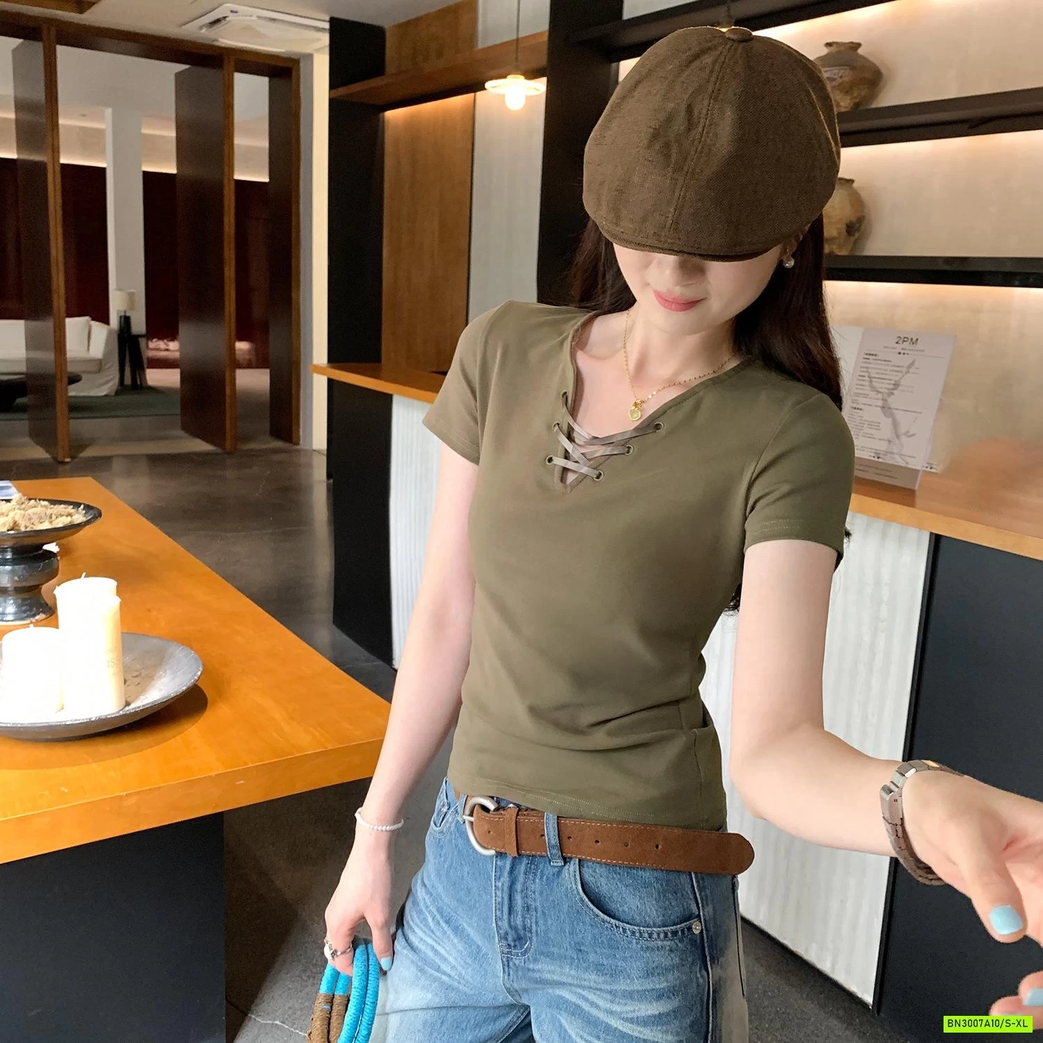 ÁO THUN NGẮN TAY CỔ V