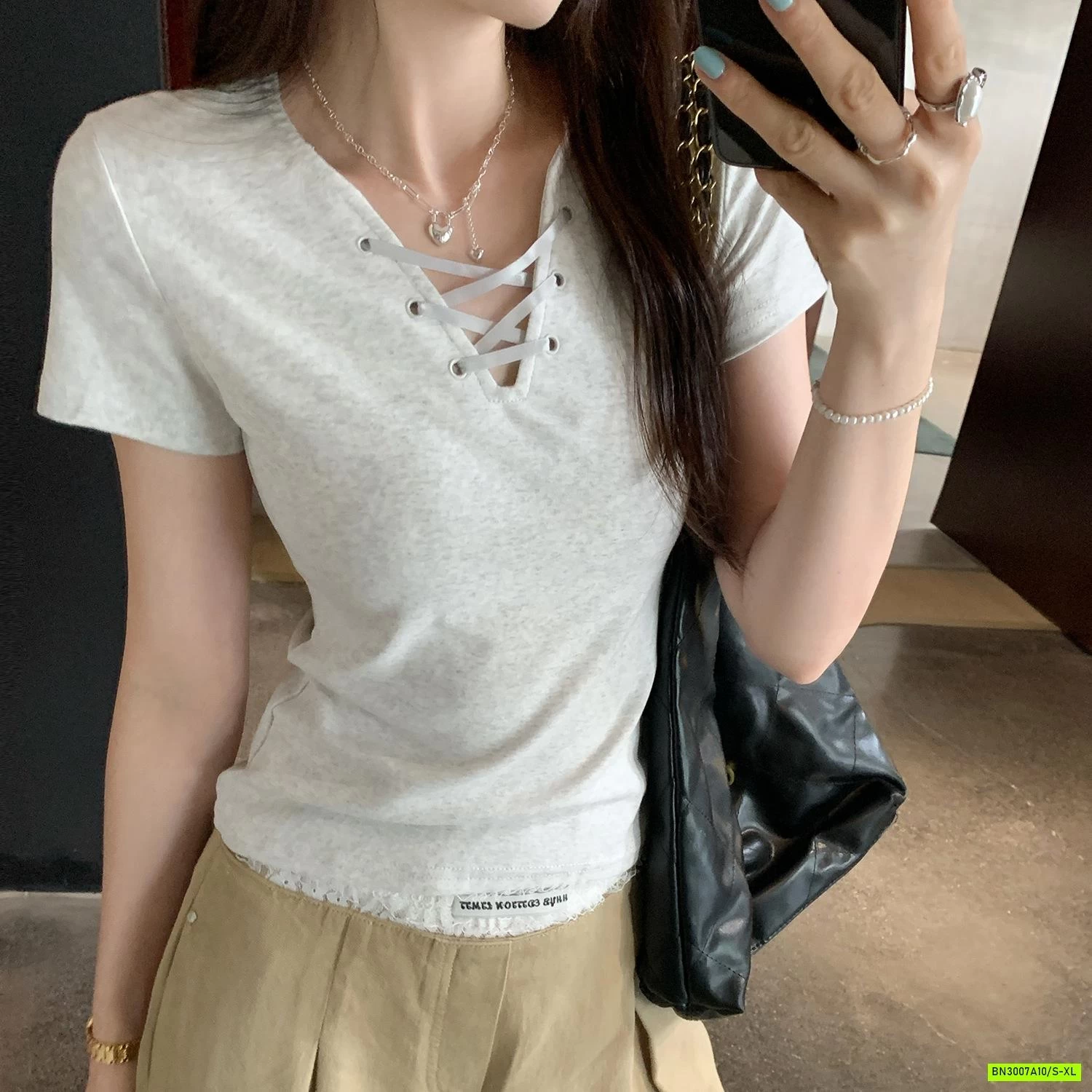 ÁO THUN NGẮN TAY CỔ V