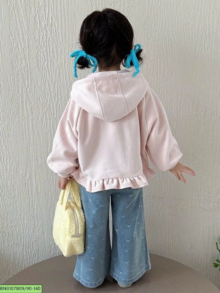ÁO KHOÁC NỈ BÈO PHỐI QUẦN JEAN ỐNG RỘNG CHO BÉ GÁI