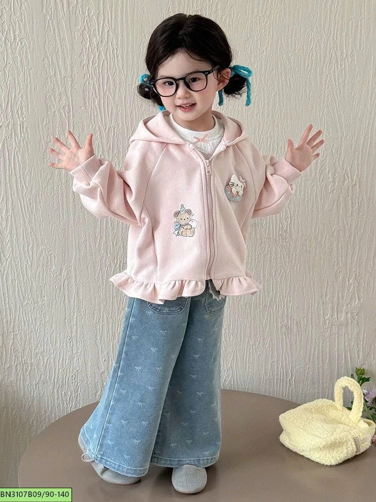 ÁO KHOÁC NỈ BÈO PHỐI QUẦN JEAN ỐNG RỘNG CHO BÉ GÁI