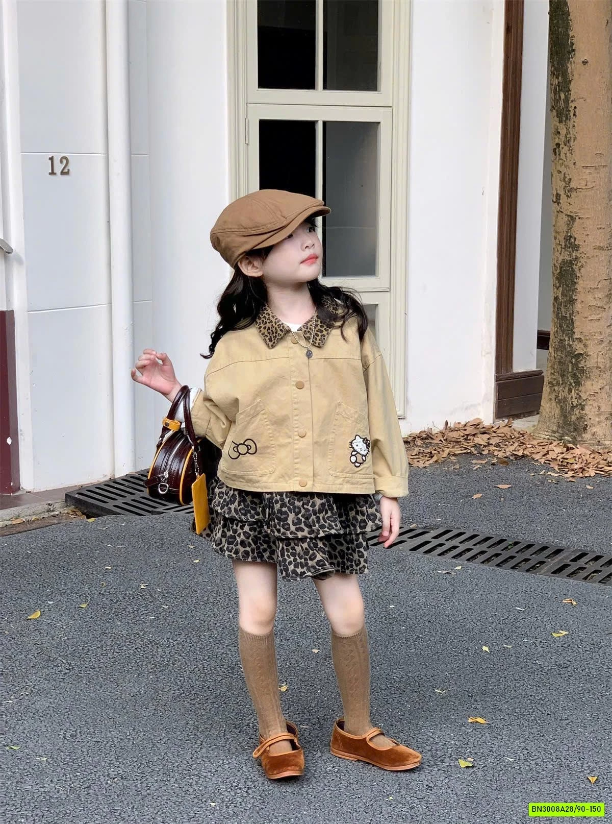 KHOÁC KAKI MIX CHÂN VÁY BEO NÂU