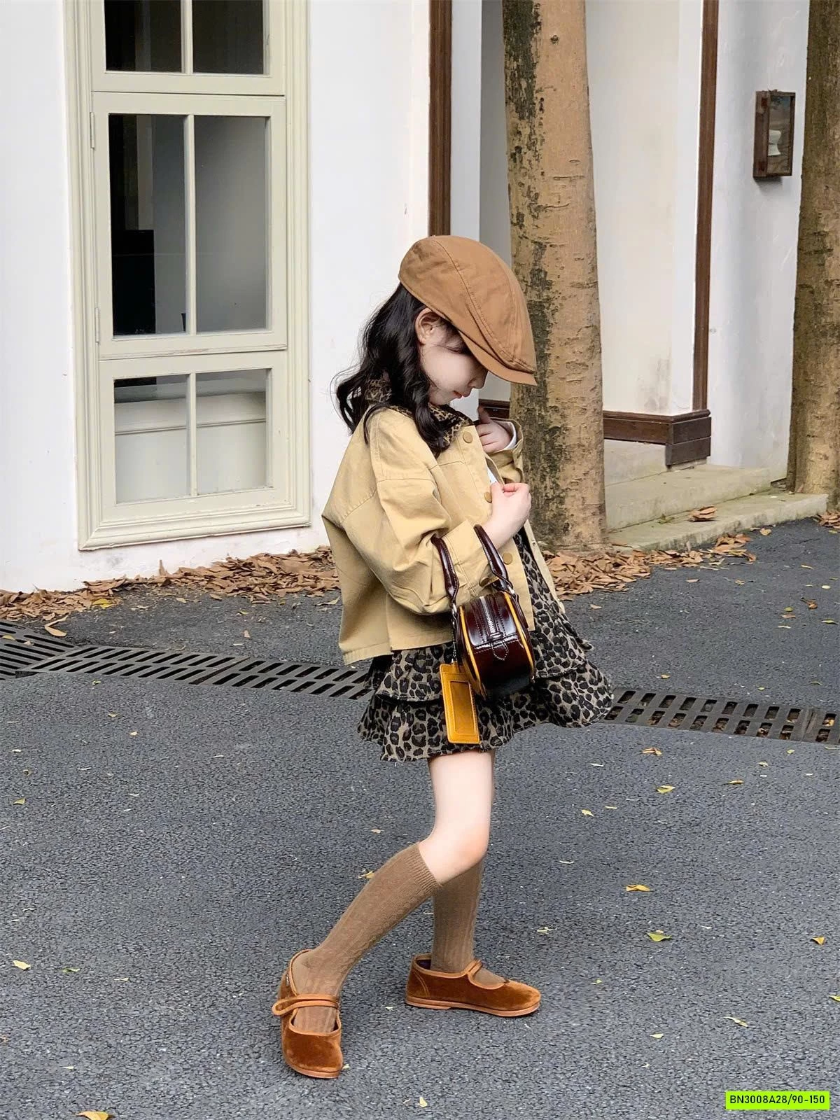 KHOÁC KAKI MIX CHÂN VÁY BEO NÂU