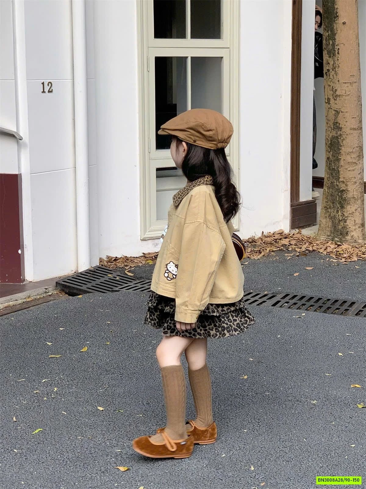 KHOÁC KAKI MIX CHÂN VÁY BEO NÂU