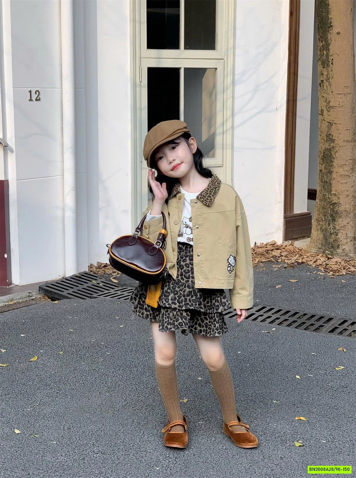 KHOÁC KAKI MIX CHÂN VÁY BEO NÂU