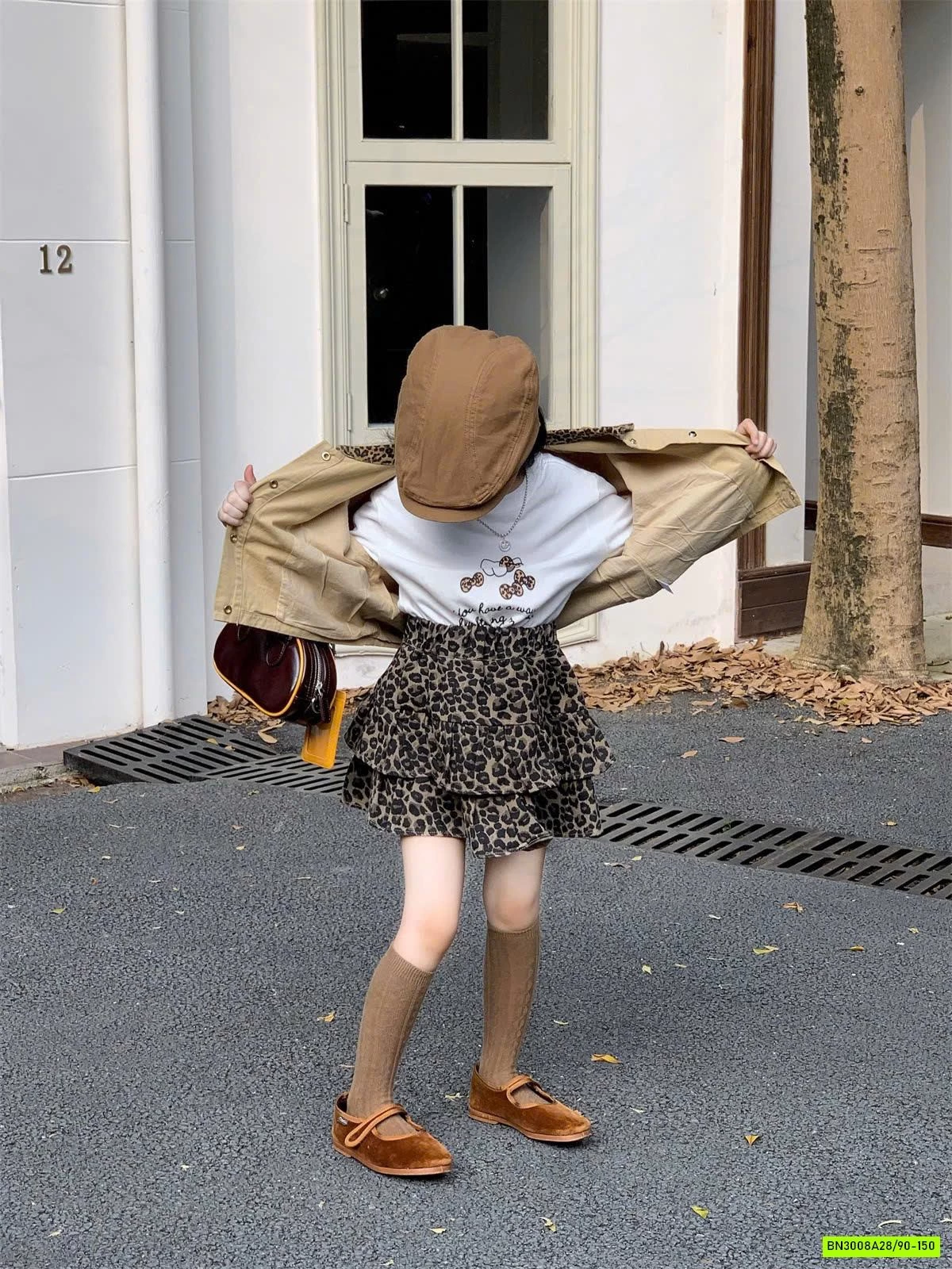 KHOÁC KAKI MIX CHÂN VÁY BEO NÂU