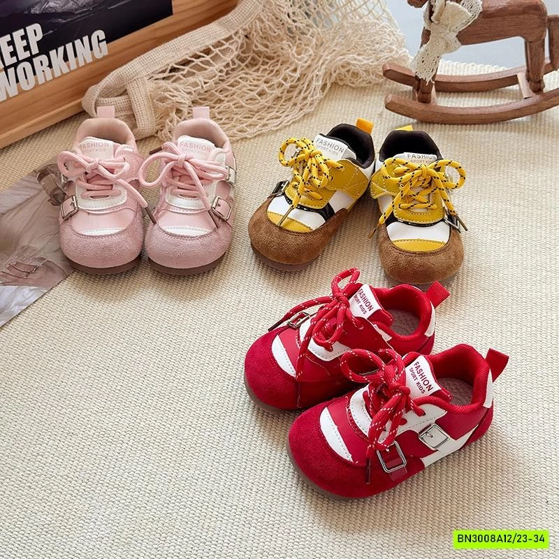 GIÀY THỂ THAO PHỐI MÀU GIẢ KHUY CÀI