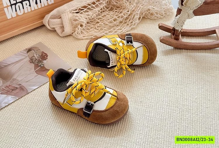 GIÀY THỂ THAO PHỐI MÀU GIẢ KHUY CÀI