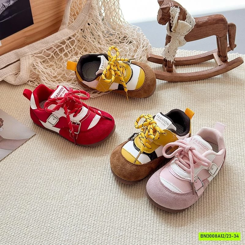 GIÀY THỂ THAO PHỐI MÀU GIẢ KHUY CÀI