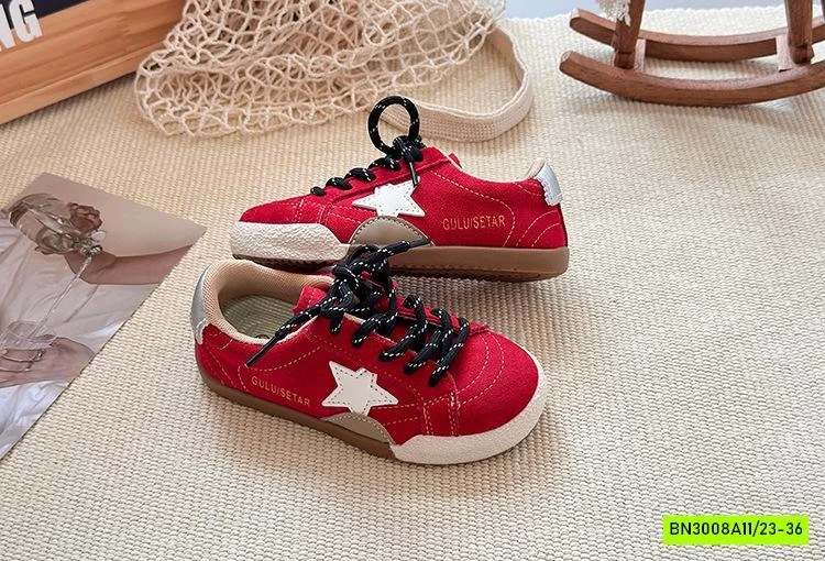 GIÀY THỂ THAO ĐẾ BỆT NGÔI SAO