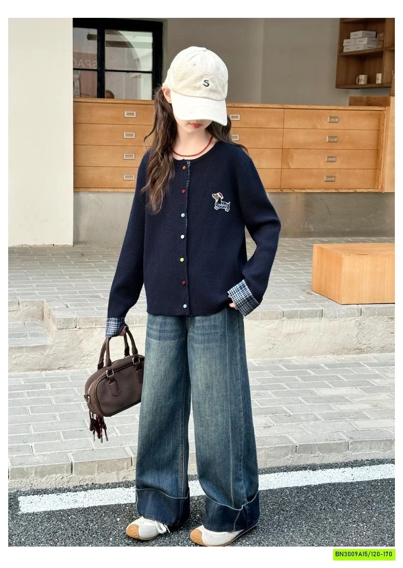 CARDIGAN LOGO CÚN MIX JEANS SUÔNG