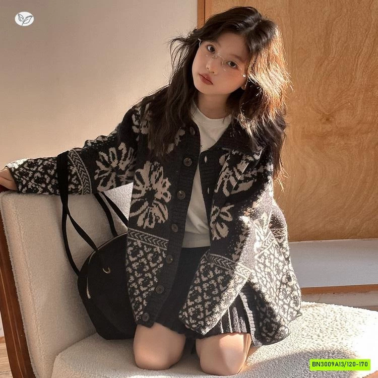 KHOÁC LEN ĐEN IN HOA SANG CHẢNH