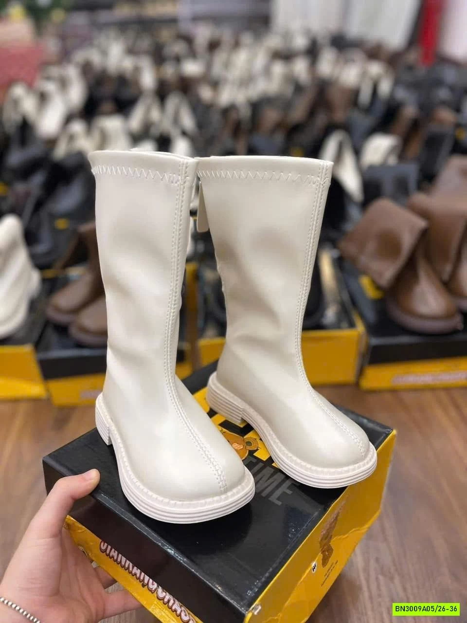 BOOT DA DÀI NGANG GỐI