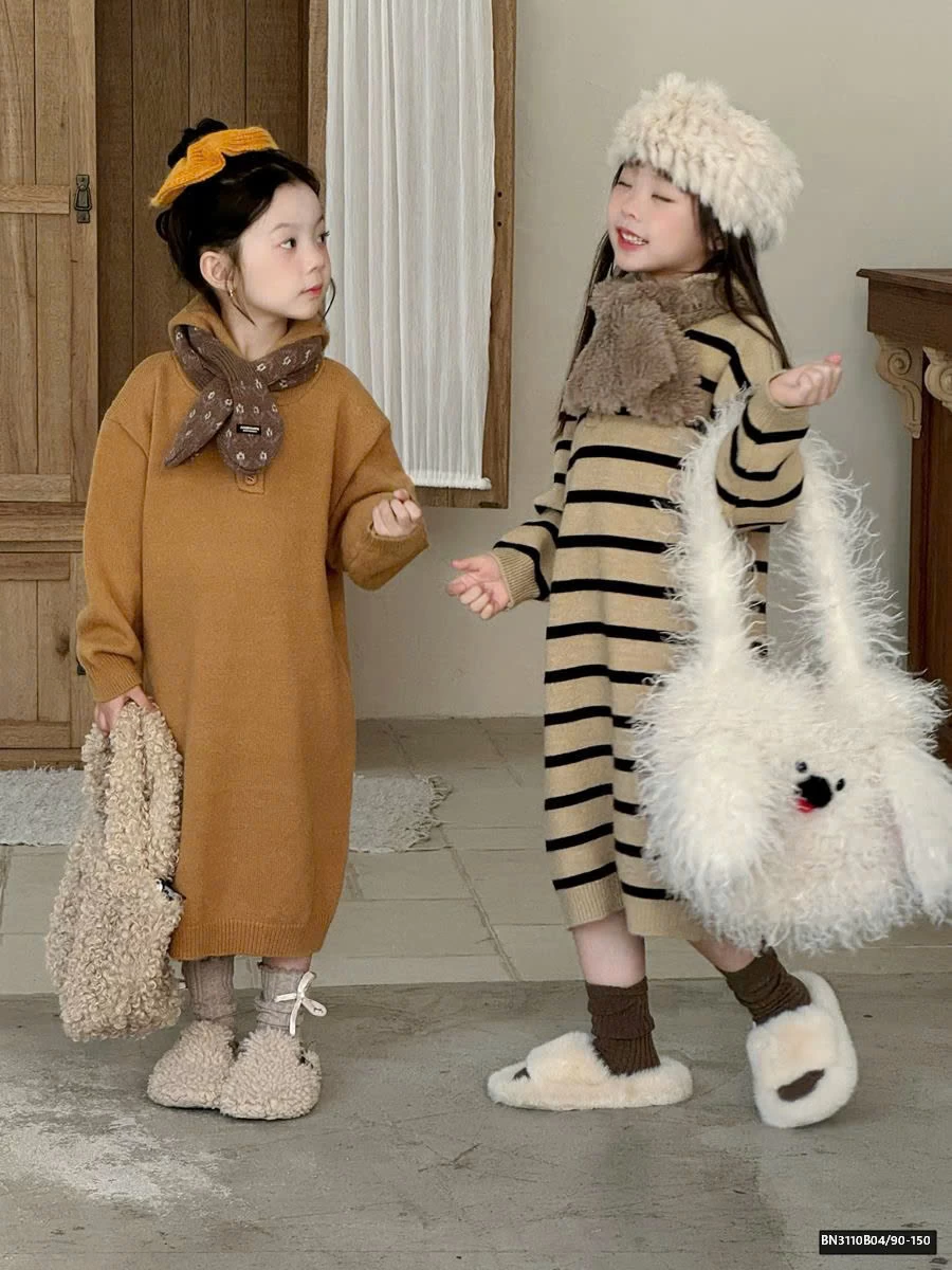 VÁY LEN DÁNG SUÔNG CÓ MŨ