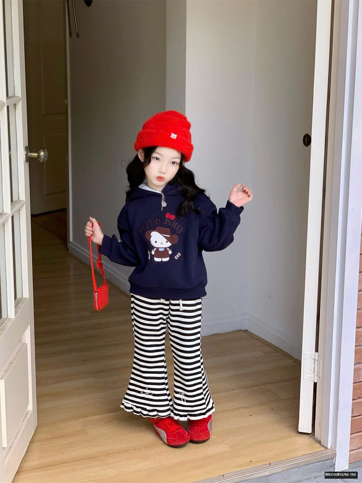 SÉT ÁO NỈ KITTY MIX QUẦN KẺ LOE