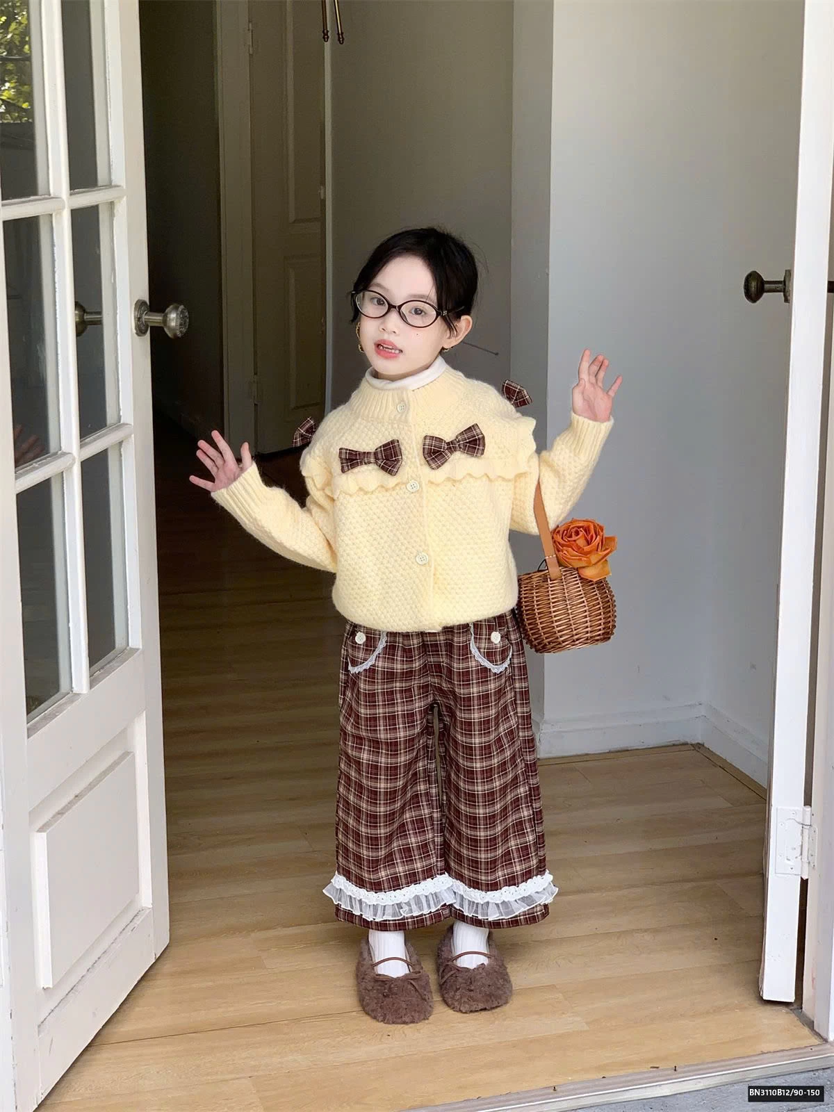 SET ÁO LEN NƠ MIX QUẦN KẺ BG