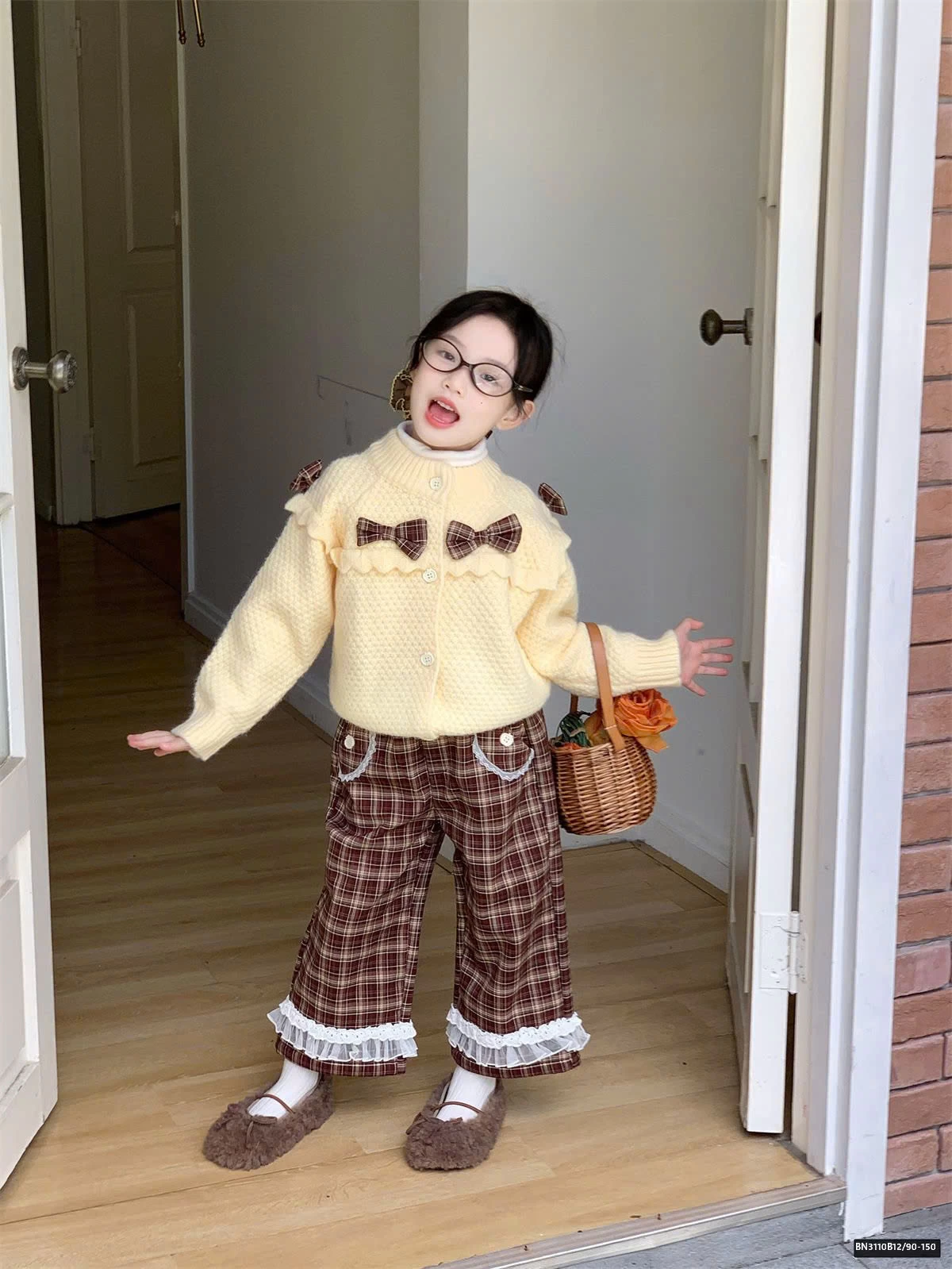 SET ÁO LEN NƠ MIX QUẦN KẺ BG