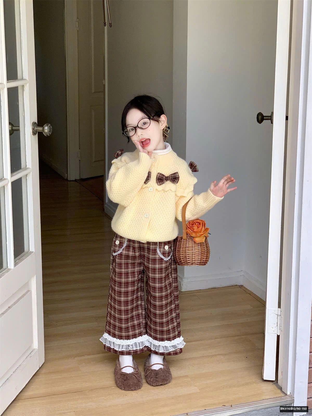 SET ÁO LEN NƠ MIX QUẦN KẺ BG