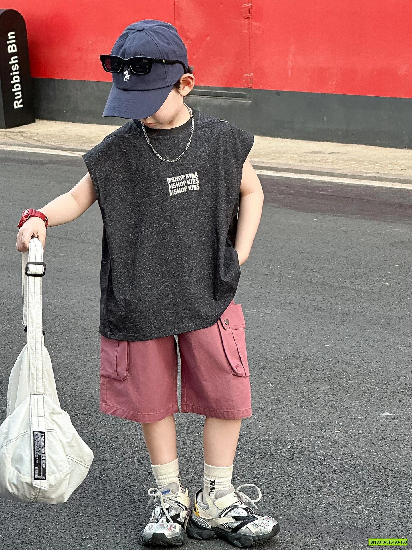 TANKTOP IN CHỮ NỔI