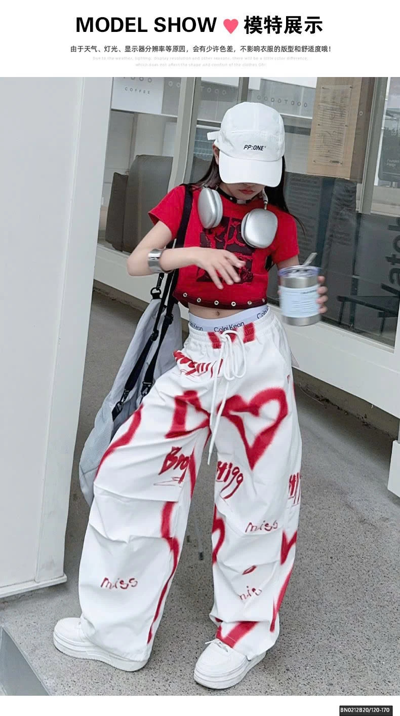 ÁO CROPTOP ĐỎ MIX QUÀN TRÁI TIM