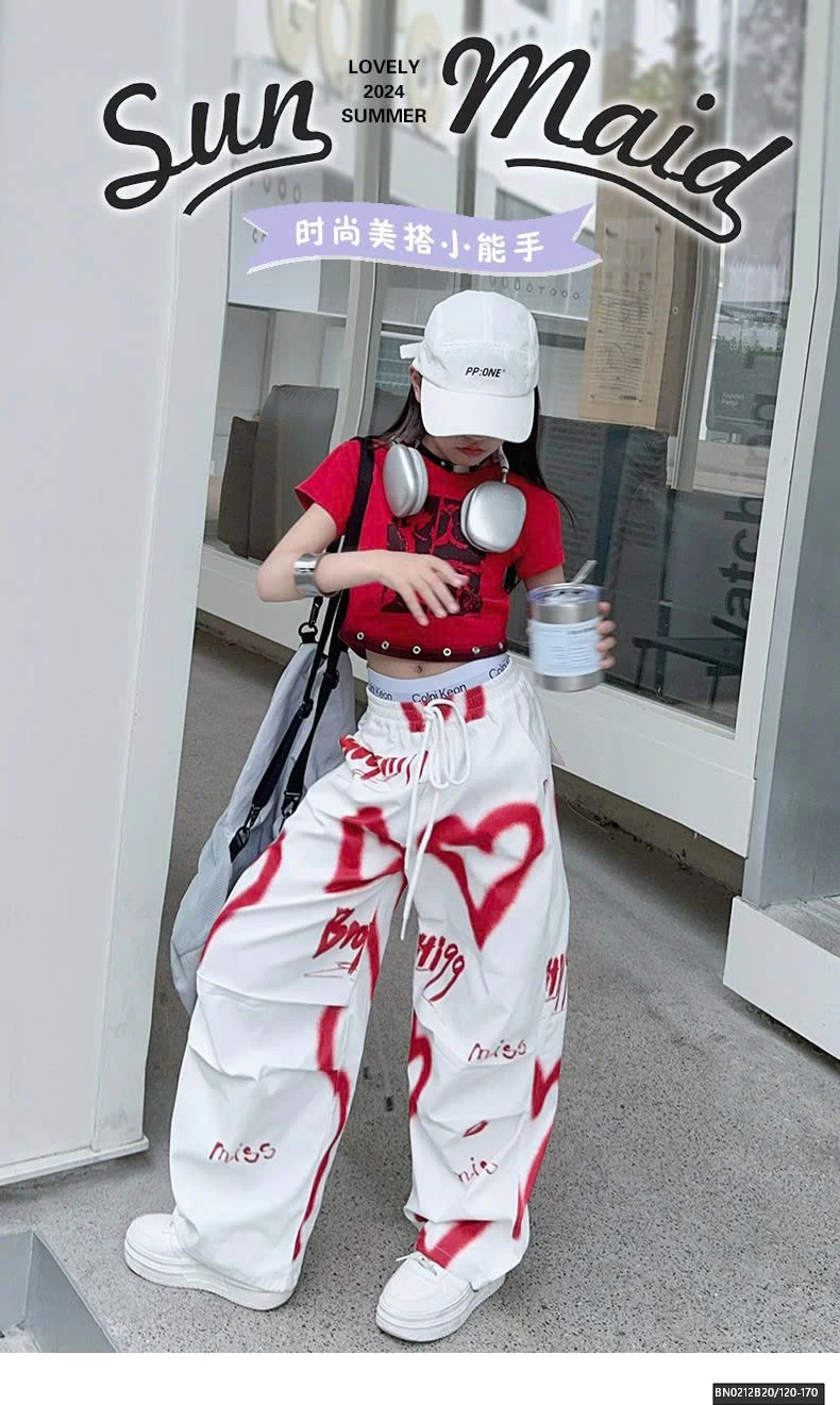 ÁO CROPTOP ĐỎ MIX QUÀN TRÁI TIM