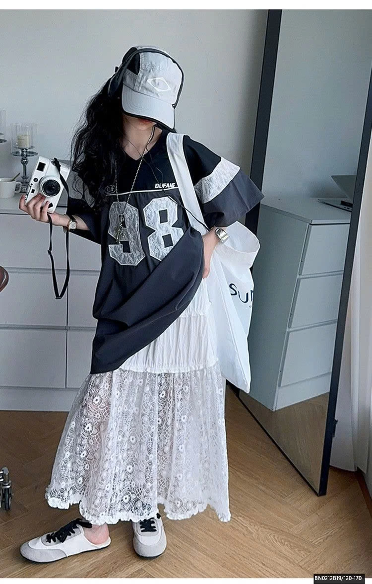 ÁO THUN THỂ THAO SỐ 98 MIX CHÂN VÁY REN DÀI