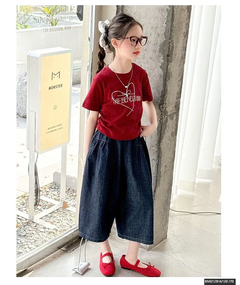 SÉT ÁO THUN ĐỎ RÚT EO MIX QUẦN DENIM DÁNG LỠ