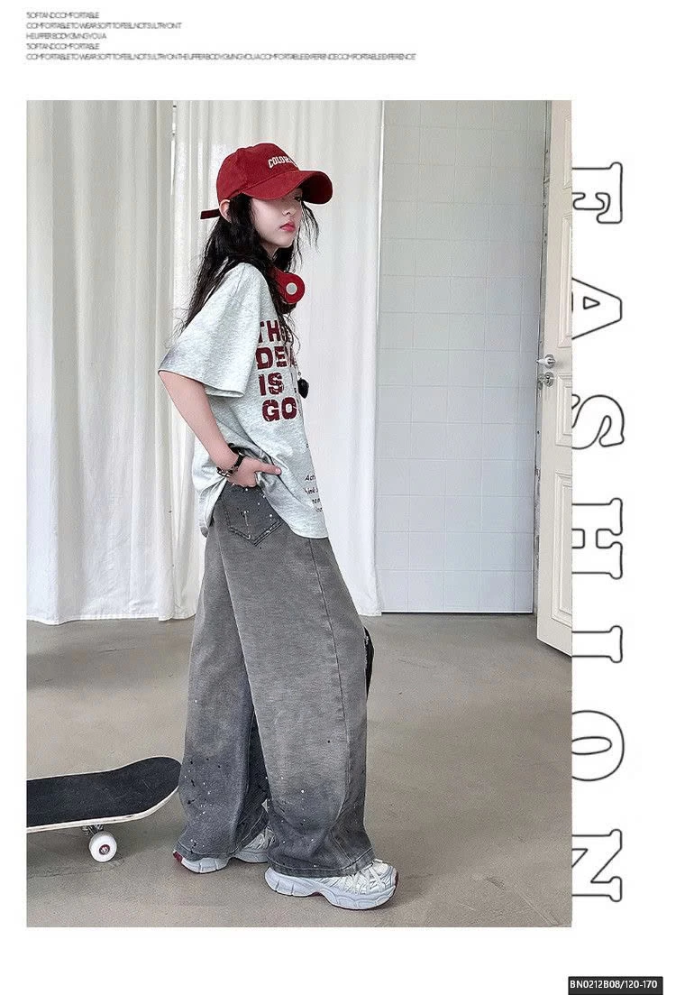 SÉT QUẦN JEAN XÁM RÁCH GỐI MIX ÁO THUN CHỮ NGẮN TAY