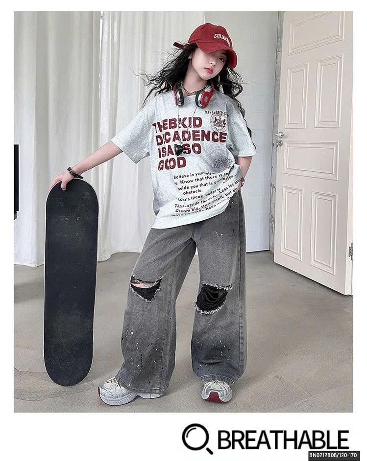 SÉT QUẦN JEAN XÁM RÁCH GỐI MIX ÁO THUN CHỮ NGẮN TAY