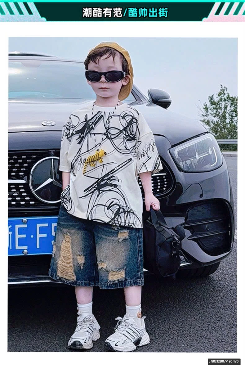 SÉT QUẦN SHORT JEAN RÁCH MIX ÁO THUN HỌA TIẾT