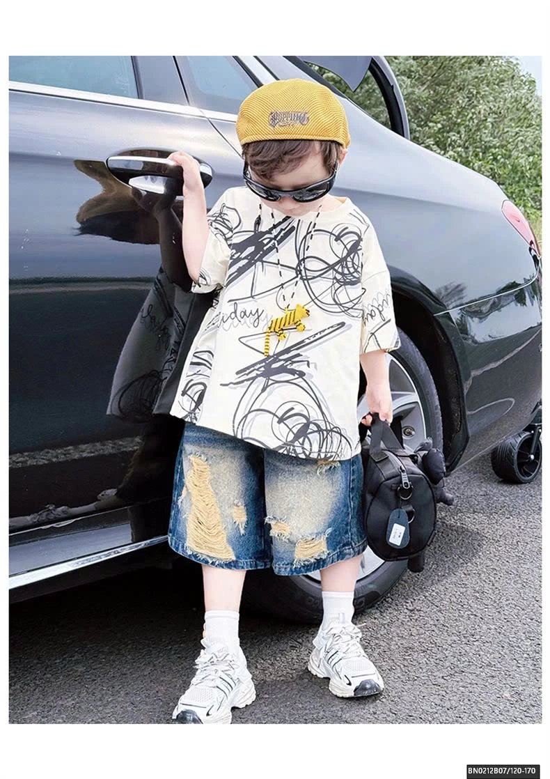 SÉT QUẦN SHORT JEAN RÁCH MIX ÁO THUN HỌA TIẾT